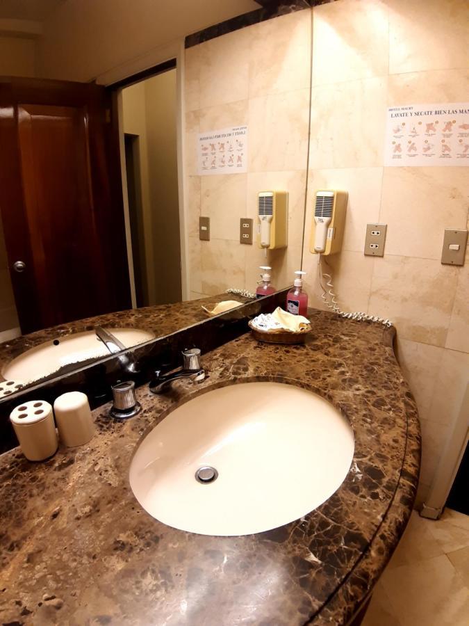 Hotel Maury ليما المظهر الخارجي الصورة